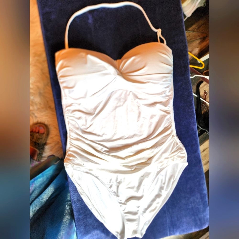 Anne Cole sz14 White 1piece